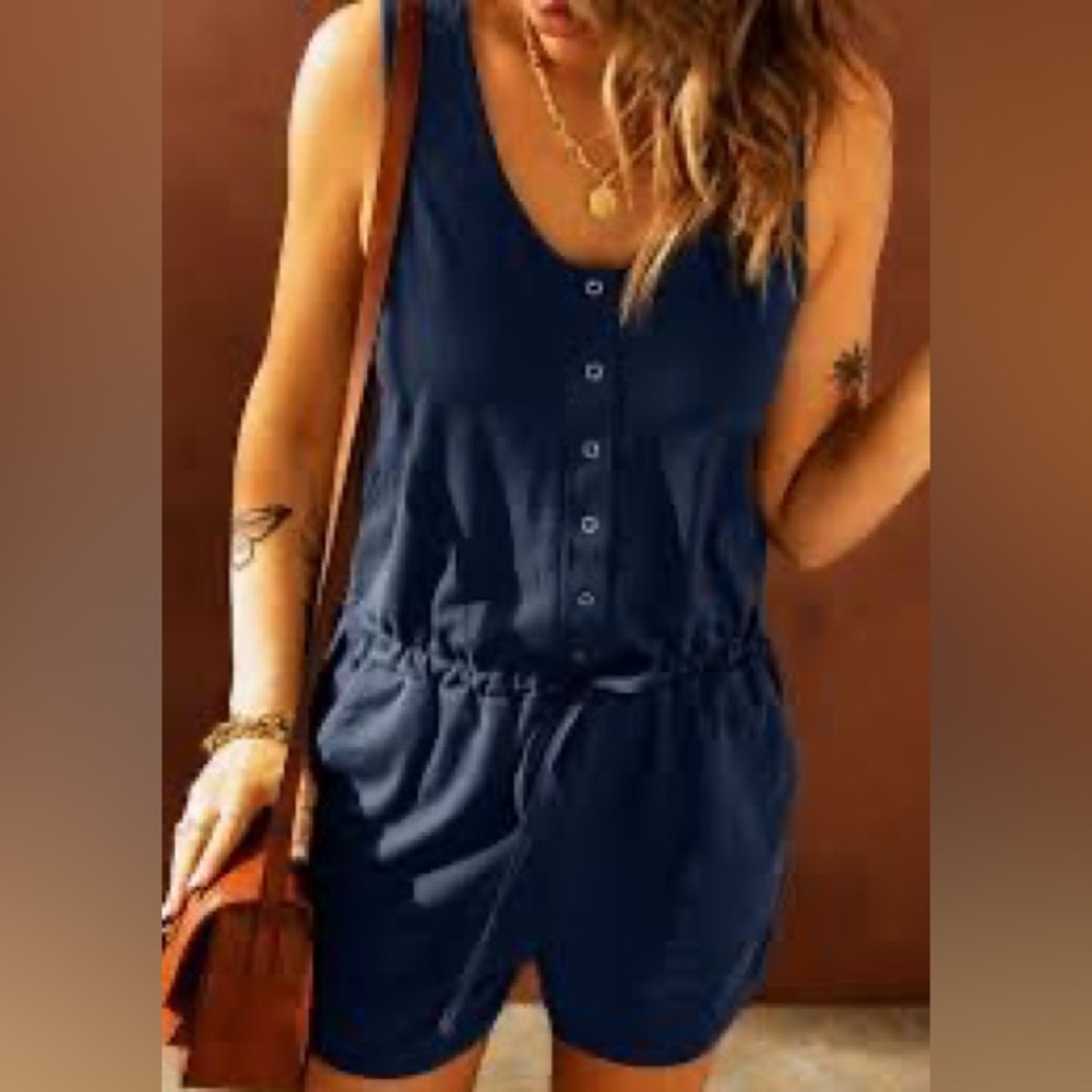 Women’s button down romper in blue new size small